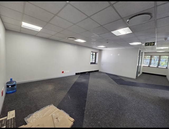 377M² OFFICE TO LET IN SANDOWN